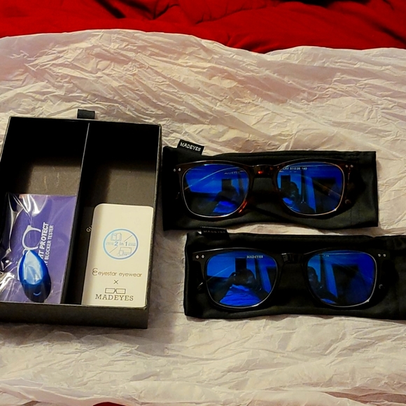 BLUE LIGHT BLOCKING GLASSES - Picture 1 of 2